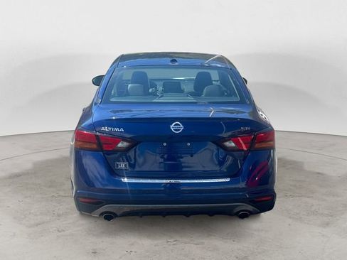 Used 2021 Nissan Altima 2.5 SR w/ SR Premium Package FWD image 4