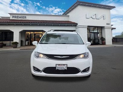 Used 2019 Chrysler Pacifica Touring-L w/ Advanced Safetytec Group
