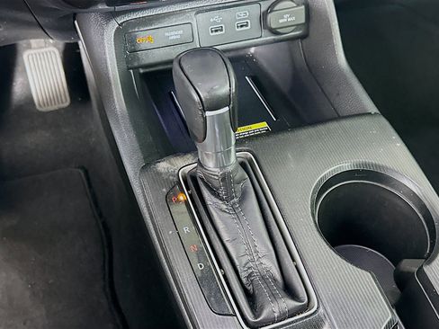 Used 2022 Honda Civic Touring image 25