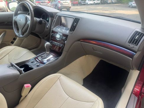 Used 2014 INFINITI Q60 Convertible w/ Premium Package RWD image 36