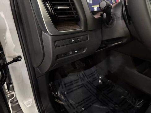 Certified 2026 Nissan Rogue Platinum w/ Platinum Premium Package AWD/4WD image 15