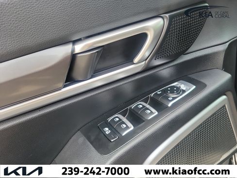 Certified 2024 Kia Telluride S w/ S Sunroof Package AWD/4WD image 27