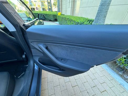 Used 2023 Tesla Model 3 Standard Range image 25