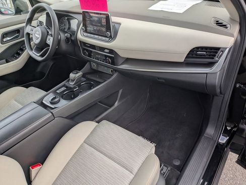 Used 2023 Nissan Rogue SV AWD/4WD image 25