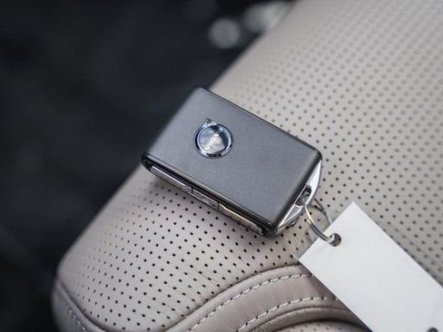 New 2026 Volvo XC90 B6 Ultra image 43