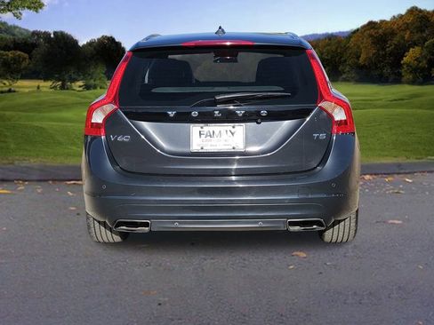 Used 2015 Volvo V60 T5 Premier Plus image 5