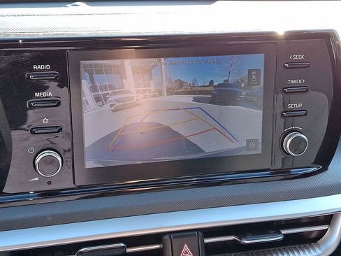 Used 2023 Kia K5 LXS image 15