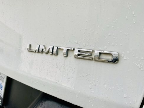 Used 2015 Jeep Cherokee Limited w/ Trailer Tow Group image 8