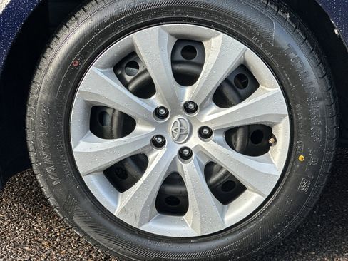 Used 2023 Toyota Corolla LE image 24