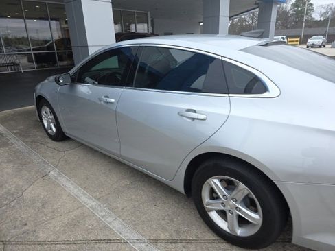 Used 2020 Chevrolet Malibu LS w/ LPO, Convenience Package 1 image 6