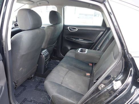 Used 2019 Nissan Sentra SR image 19