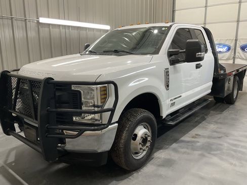 Used 2019 Ford F350 XL w/ XL Value Package image 2