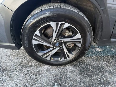 Used 2024 Subaru Crosstrek 2.0i Premium image 15