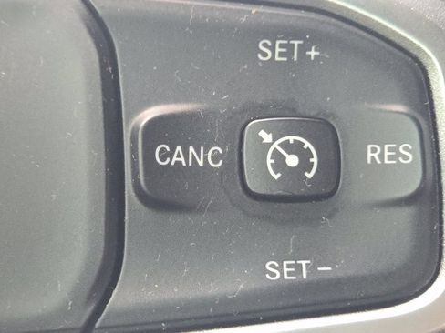 Used 2019 RAM 1500 Big Horn AWD/4WD image 30