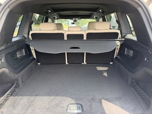 Used 2022 Mercedes-Benz GLB 250 4MATIC image 8