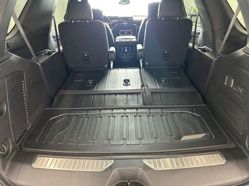 Used 2025 GMC Yukon AT4 Ultimate w/ LPO, Floor Liner Package image 42