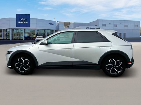 New 2024 Hyundai Ioniq 5 SEL image 3