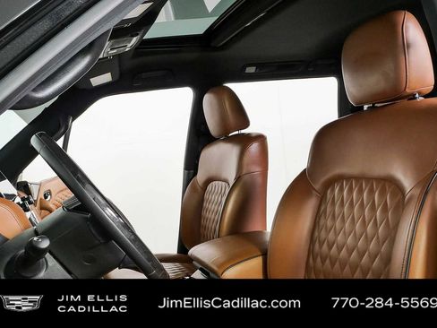 Used 2024 INFINITI QX80 Sensory AWD/4WD image 5