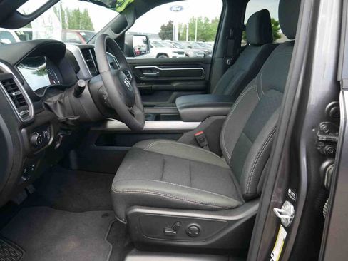 Used 2025 RAM 1500 Big Horn AWD/4WD image 27