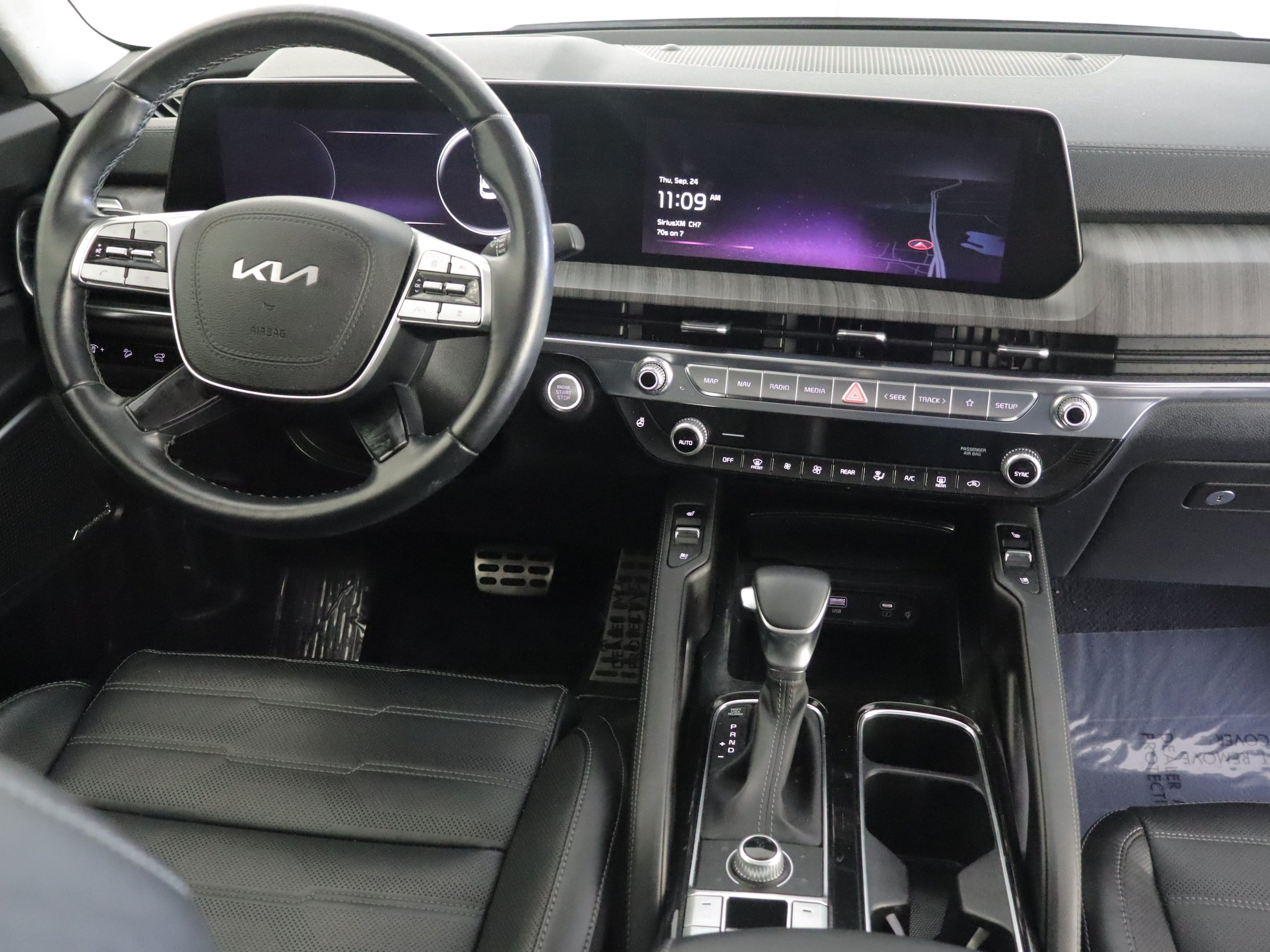 Certified 2024 Kia Telluride SX Prestige AWD/4WD image 2