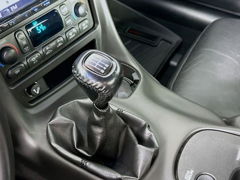 Used 2003 Chevrolet Corvette Z06 RWD image 17