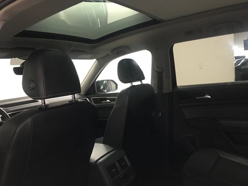 Used 2023 Volkswagen Atlas SE w/ Panoramic Sunroof Package image 23