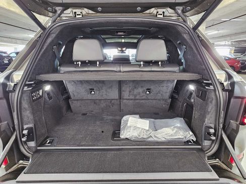 New 2026 BMW X7 M60i image 29