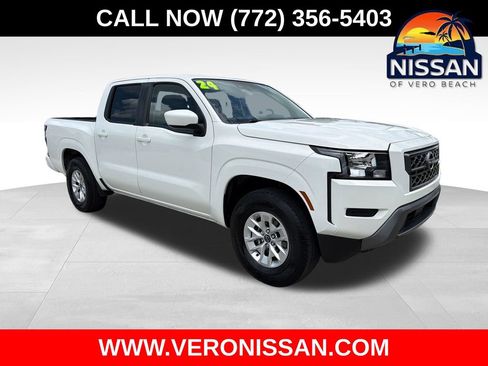 Used 2024 Nissan Frontier SV RWD image 1