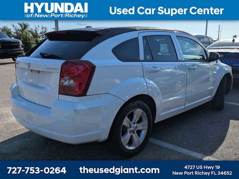 Used 2011 Dodge Caliber Mainstreet FWD image 2