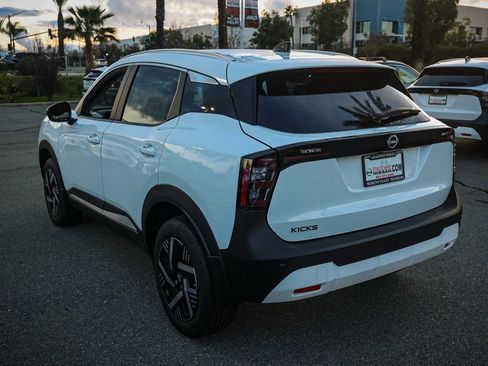 New 2026 Nissan Kicks SV image 6