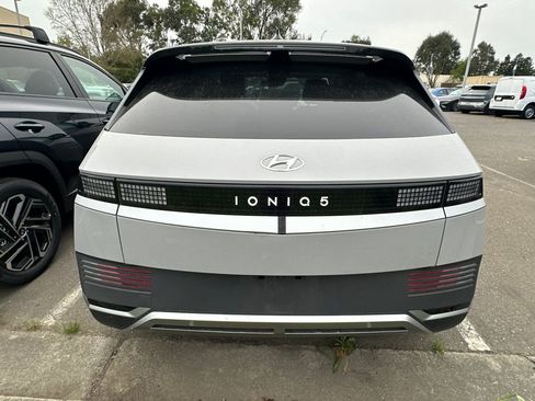 Used 2024 Hyundai Ioniq 5 SEL image 6