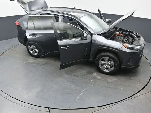Used 2022 Toyota RAV4 XLE image 53