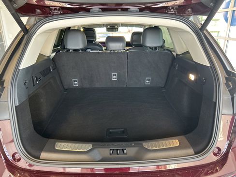 Used 2024 Lincoln Nautilus Reserve image 11