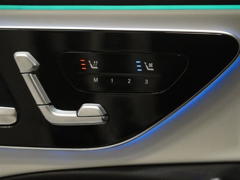 New 2026 Mercedes-Benz E 53 AMG e 4MATIC Sedan image 32