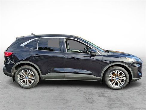 Certified 2022 Ford Escape SEL image 7