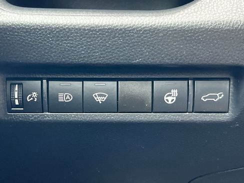 Used 2019 Toyota RAV4 XLE w/ Convenience Package AWD/4WD image 30