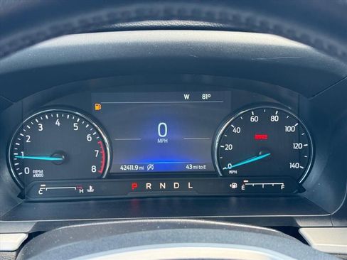 Used 2023 Ford Explorer XLT image 19