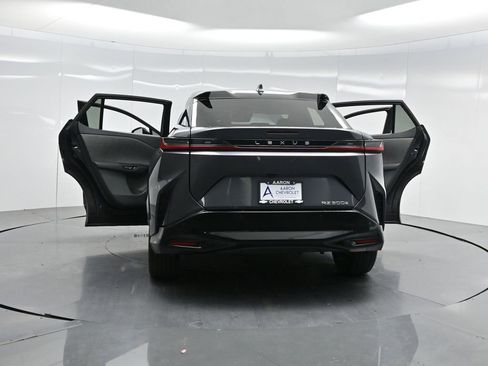 Used 2024 Lexus RZ 300e Premium image 55