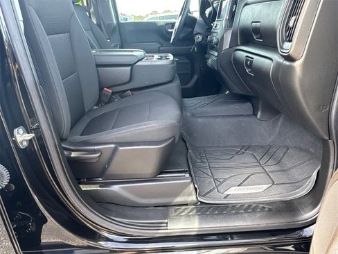 Used 2023 Chevrolet Silverado 2500 Custom w/ Custom Value Package image 14