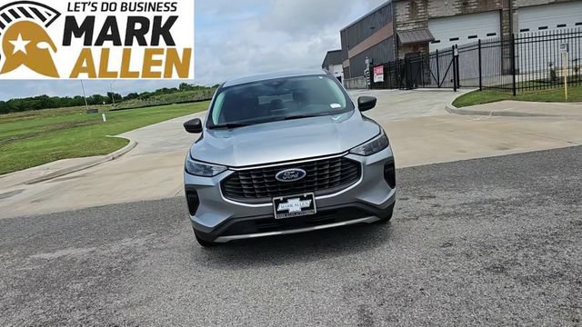 Used 2023 Ford Escape Active FWD image 3