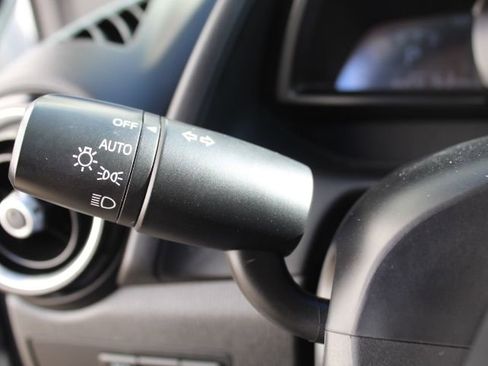 Used 2019 MAZDA CX-3 Touring image 17