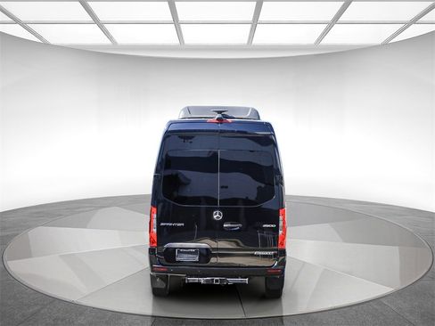 Used 2023 Mercedes-Benz Sprinter 2500 image 3