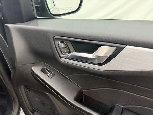 New 2025 Ford Escape SE w/ PHEV Premium Package image 21