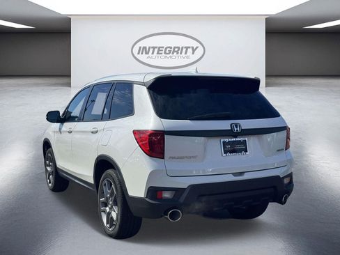 Used 2023 Honda Passport EX-L image 9
