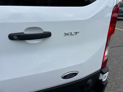 Used 2024 Ford Transit 350 XLT RWD image 34