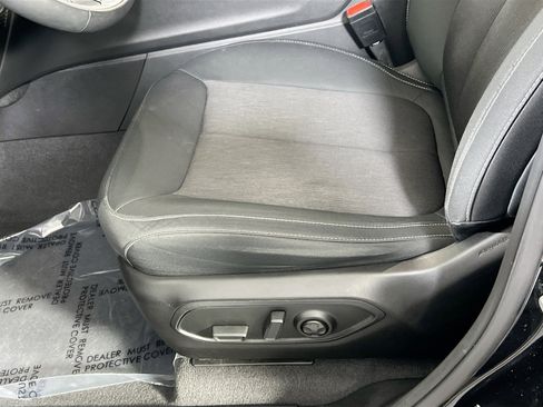 Used 2022 Jeep Grand Cherokee Laredo w/ Luxury Tech Group I image 18