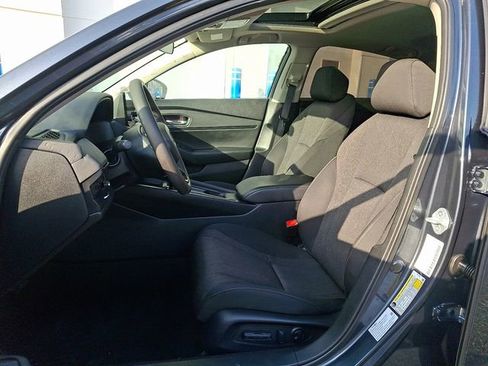 Used 2025 Honda Accord SE image 14