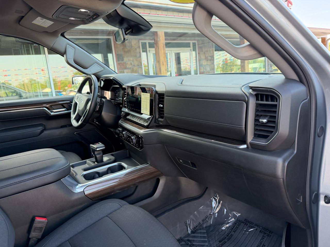 Used 2024 Chevrolet Silverado 1500 RST AWD/4WD image 21