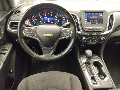 Used 2022 Chevrolet Equinox LT w/ Driver Convenience Package image 22