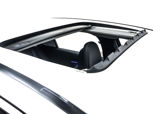 Used 2023 Mercedes-Benz C 300 Sedan image 22